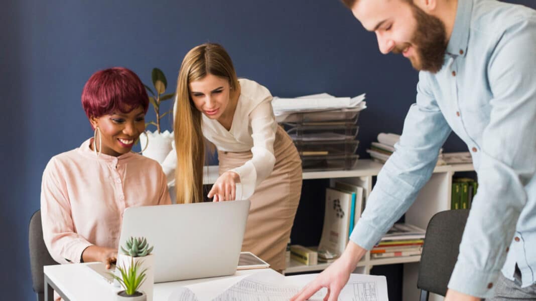 Quelles sont les étapes de la création d'une entreprise en ligne ?